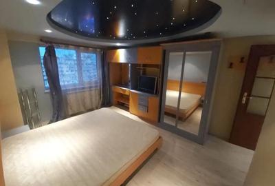 Apartament cu 4 camere decomandat în Copou