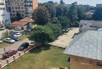 Vand apartament cu 3 camere - 2