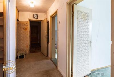 Apartament cu 2 camere decomandat în Simeria - 10