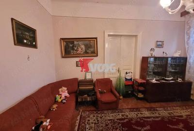 Apartament cu 4 camere semidecomandat în Central - 2