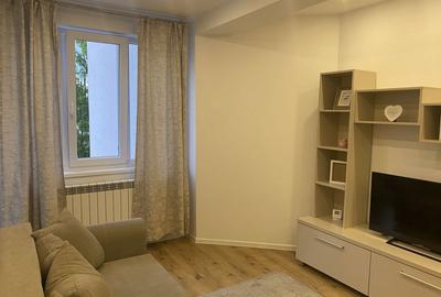 Apartament cu 2 camere semidecomandat în Sud