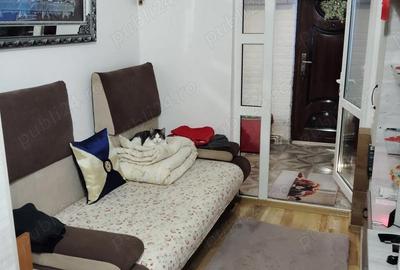 Garsonieră semidecomandată în Micro 19 - 2