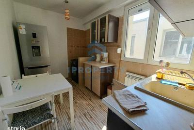 Apartament cu 2 camere, mobilat în Eroii Revoluției