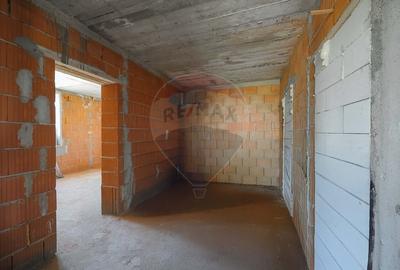 De vanzare casa cu un proiect deosebit, la rosu , Str. Gheorghe Doja - 32