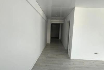 Apartament cu 3 camere decomandat în Nicolina - 17