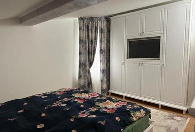 Casă cu 6 camere cu Teren 400 Mp în Micro 3 - 5