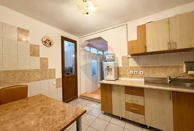 Casă cu 4 camere cu Teren 87 Mp în Ferentari - 25
