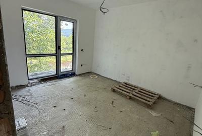 Casă cu 4 camere în Clăbucet - 3