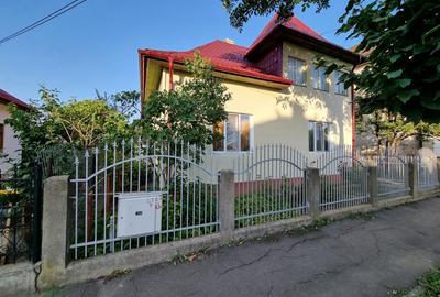 Casă cu 4 camere cu Teren 509 Mp în Rădăuți - 6