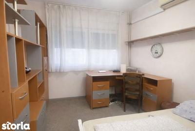 Apartament cu 3 camere în Spitalul Județean - 8