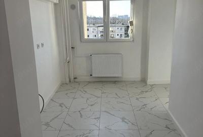 Apartament cu 3 camere decomandat în Tineretului - 2