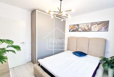 Apartament cu 2 camere decomandat, mobilat în Tractorul - 3