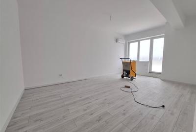 Penthouse cu 3 camere decomandat în Galata - 18