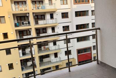 Apartament cu 2 camere decomandat în Metalurgiei