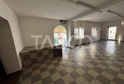 Spatiu comercial de inchiriat la casa 70 mpu la strada Cristian Sibiu - 1