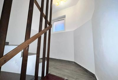 Apartament cu 3 camere decomandat în Bucium - 2