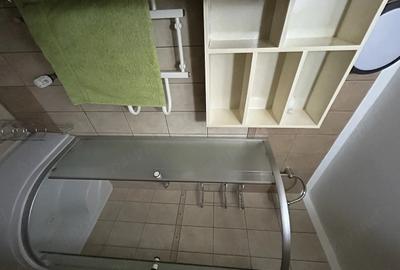 Apartament cu 2 camere decomandat în Carpați 2 - 3