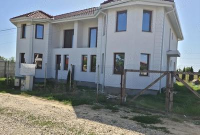 Casă cu 3 camere cu Teren 500 Mp în Păulești - 8