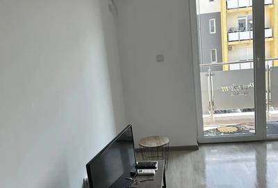 Bloc nou,et II, decomandat, mobilat. - 5