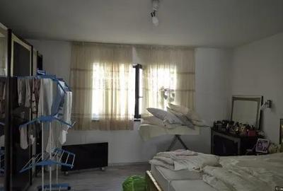 Casă cu 4 camere cu Teren 700 Mp în Hotvon - 3