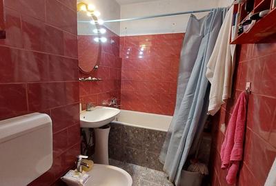 TITAN, metrou 1 Decembrie 7-8 minute mers, bloc reabilitat, stradal - 7