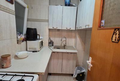 Constantin Brancoveanu intersectie cu Huedin, bloc 1976, stradal, - 2