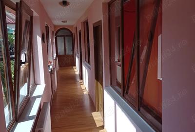 Inchiriez garsoniera la vila Brasov zona centru vechi a orasului Inchiriez garsoniera la vila Brasov zona centru vechi a orasului - 3