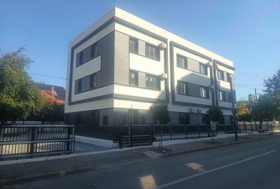 Spațiu comercial, în Central - 3