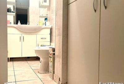 Apartament cu 4 camere decomandat în Mazepa 2