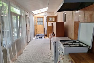Casă individuală cu 4 camere cu Teren 288 Mp în Eroii Revoluției - 15