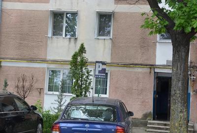 Apartament cu 2 camere decomandat în Războieni - 3