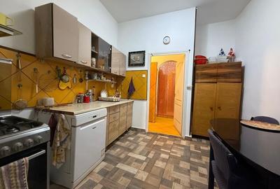 VILĂ INDIVIDUALĂ | CURTE PROPRIE 30 MP | ZONA DACIA - 11