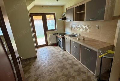 Casă cu 4 camere cu Teren 1439 Mp în Livezile - 3