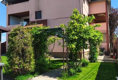 Casă cu 6 camere cu Teren 400 Mp în Podari - 2