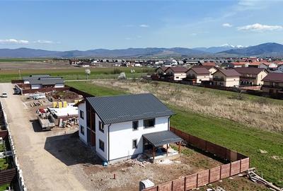 Duplex cu 4 camere cu Teren 350 Mp în Tărlungeni - 4
