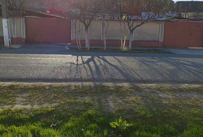 Casă individuală cu 4 camere cu Canalizare în Central - 4