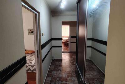 Apartament cu 3 camere decomandat în Micro 11 - 4
