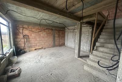 Casă individuală cu 5 camere cu Teren 242 Mp în Ștefăneștii de Jos - 8