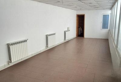 Spațiu comercial, de 40 mp, în Ultracentral - 2