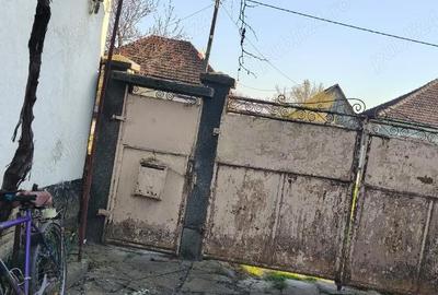 Casă cu Teren 60 Mp în Apateu - 1