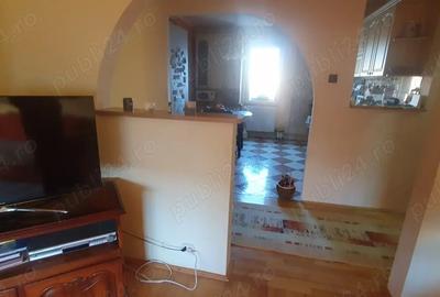 Vand apartament modern, intretinut - 3