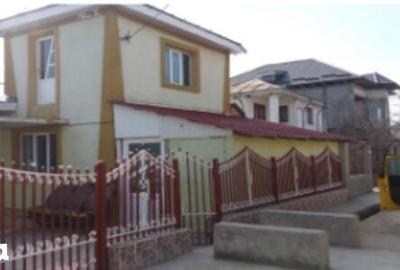 Casă cu 4 camere cu Teren 825 Mp în Râmnicelu - 2
