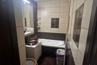 Apartament cu 3 camere semidecomandat în Berceni - 6