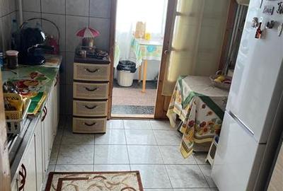 Apartament cu 2 camere de vanzare in Centru Pucioasa Primarie - 2