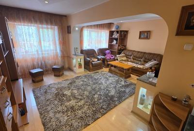 Apartament cu 3 camere decomandat în Nicolina - 3