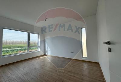 Vila 4 camere intr-un asamblu rezidential in Cernavoda / Seimenii Mici - 3