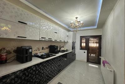 Casă cu 4 camere cu Teren 354 Mp în Strejnicu - 8