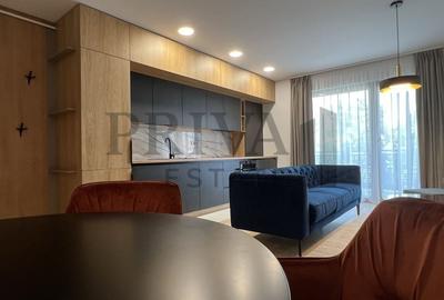 Apartament cu 3 camere decomandat, mobilat în Central