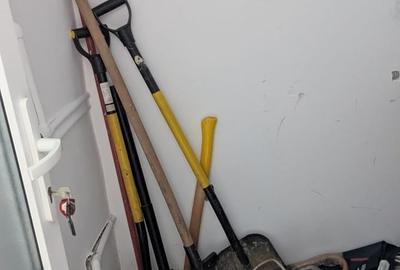 Casă individuală cu 6 camere cu Canalizare în Central - 24