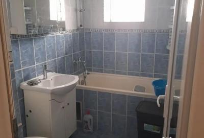 Apartament cu 2 camere decomandat în Micro 21 - 1